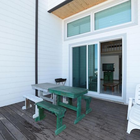 Gangneung Sea View Pension Exterior photo