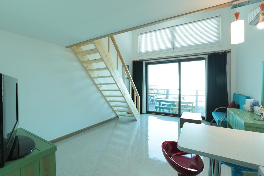 Gangneung Sea View Pension Exterior photo