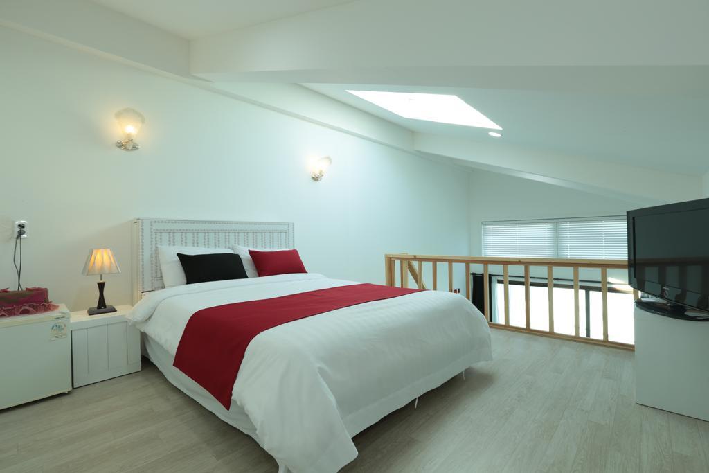 Gangneung Sea View Pension Exterior photo
