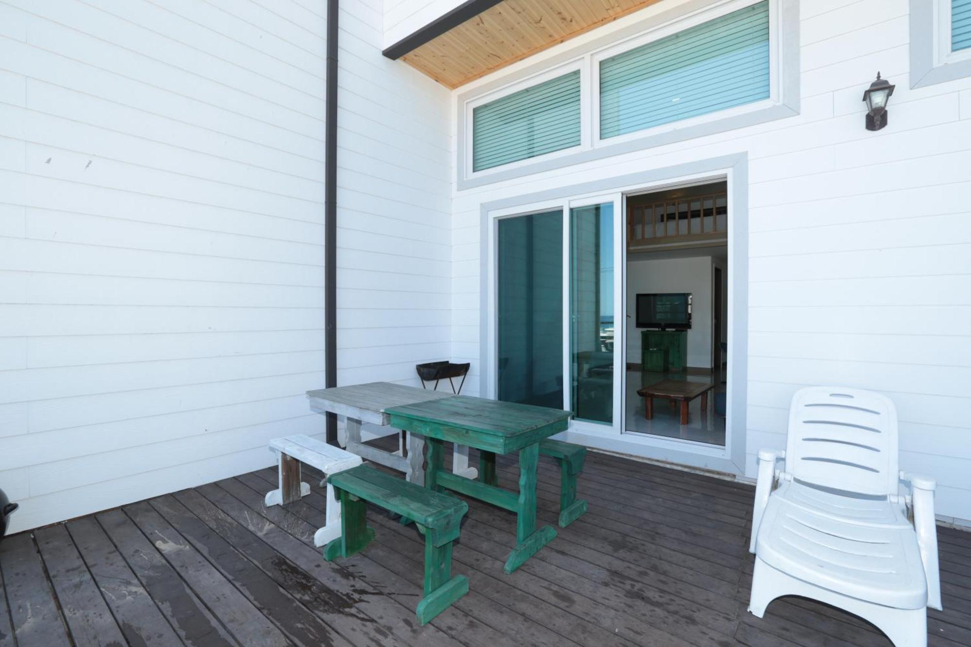 Gangneung Sea View Pension Exterior photo