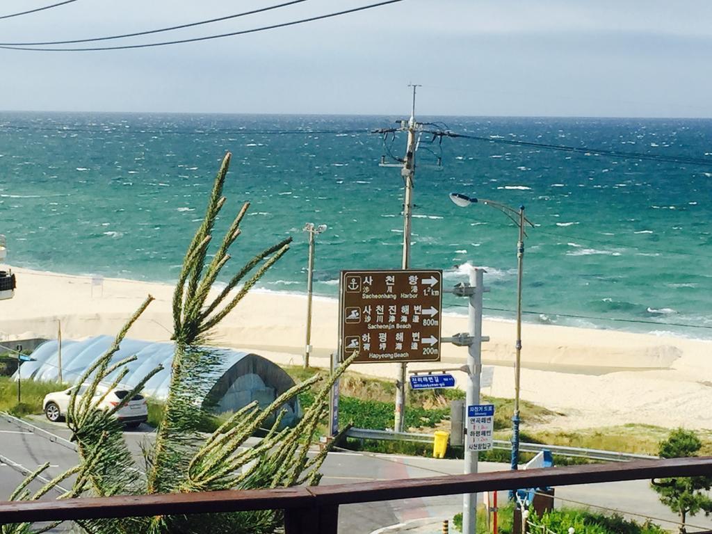 Gangneung Sea View Pension Exterior photo